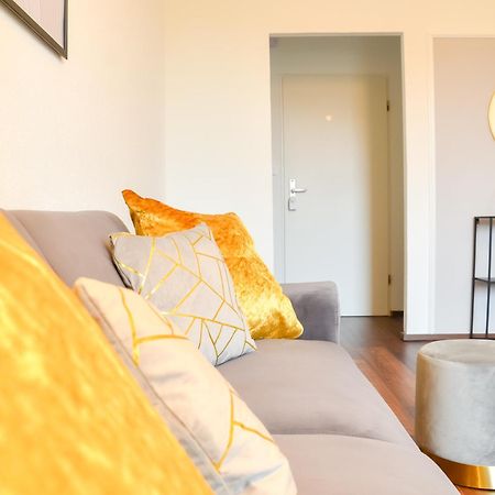 Milpau Buer 3 - Modernes Und Zentrales Premium-Apartment Mit Queensize-Bett, Netflix, Nespresso Und Smart-Tv Gelsenkirchen Eksteriør billede