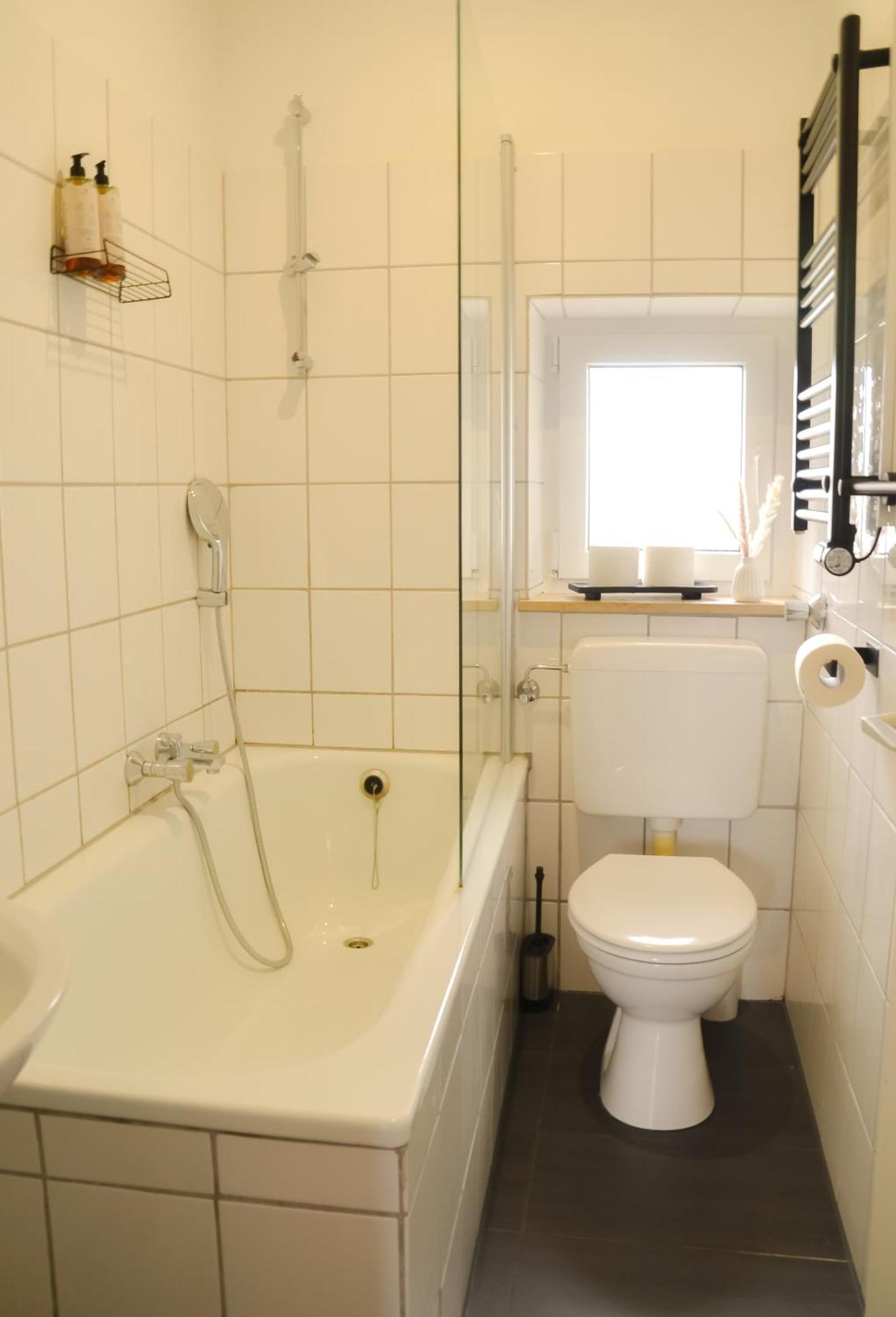 Milpau Buer 3 - Modernes Und Zentrales Premium-Apartment Mit Queensize-Bett, Netflix, Nespresso Und Smart-Tv Gelsenkirchen Eksteriør billede